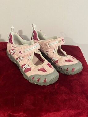 MERRELL - Waterpro Jump Kids Performance Footwear - Size 3.5